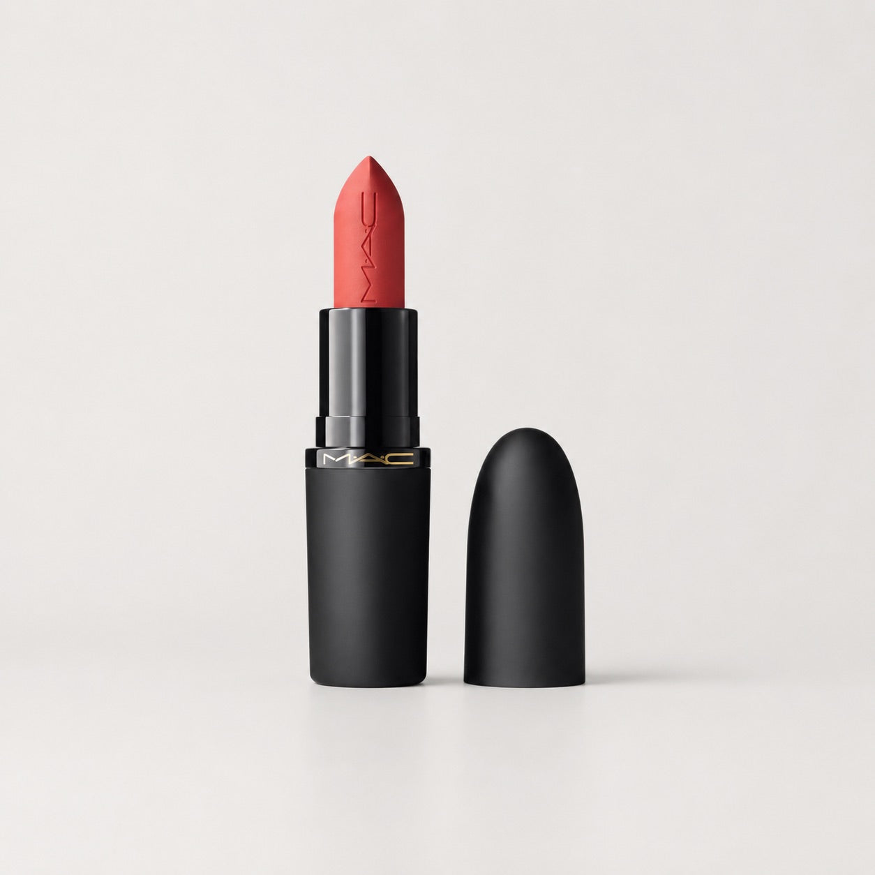 MAC Powder Kiss Hazy Matte - 930 Brickthrough