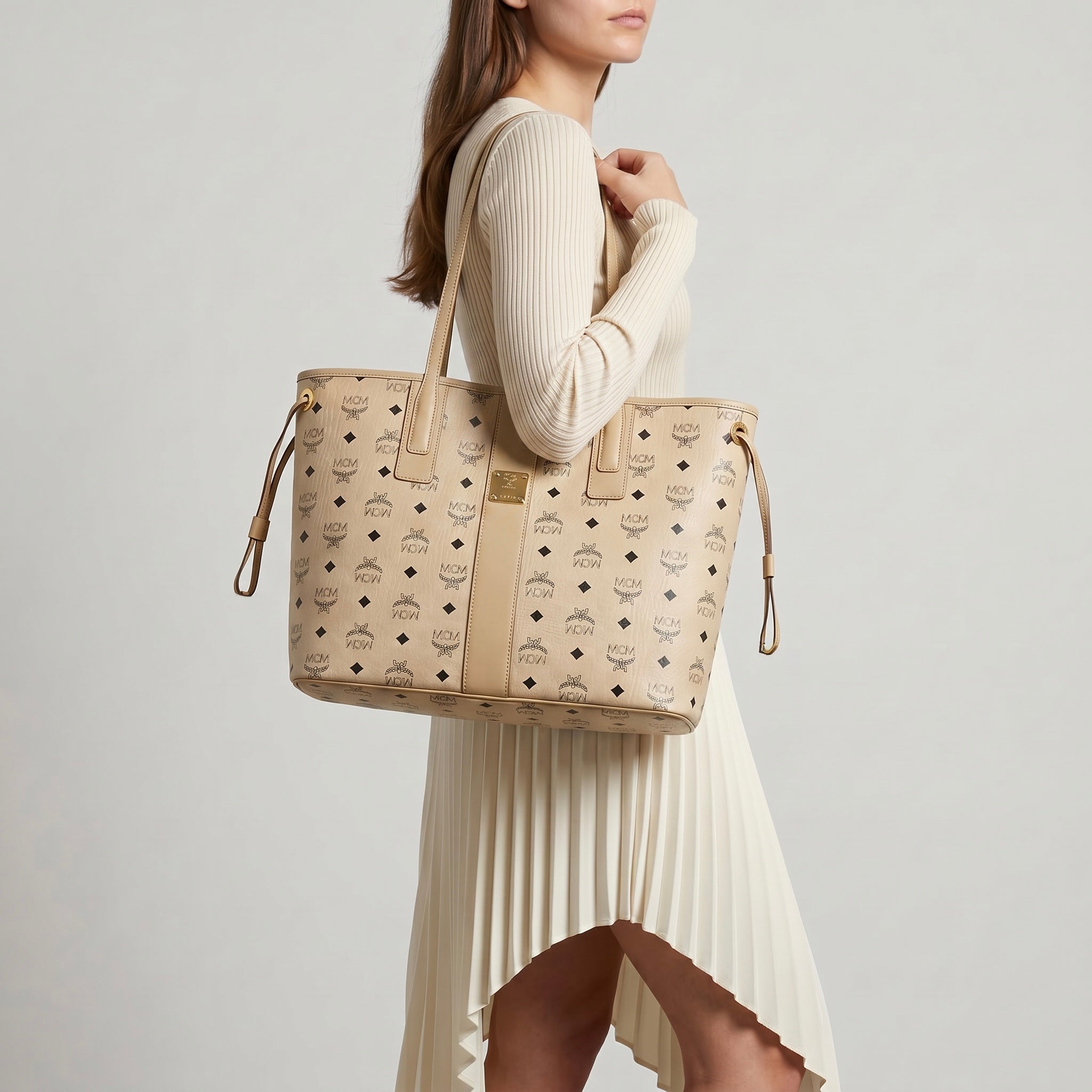 MCM Liz Shopper Medium Beige