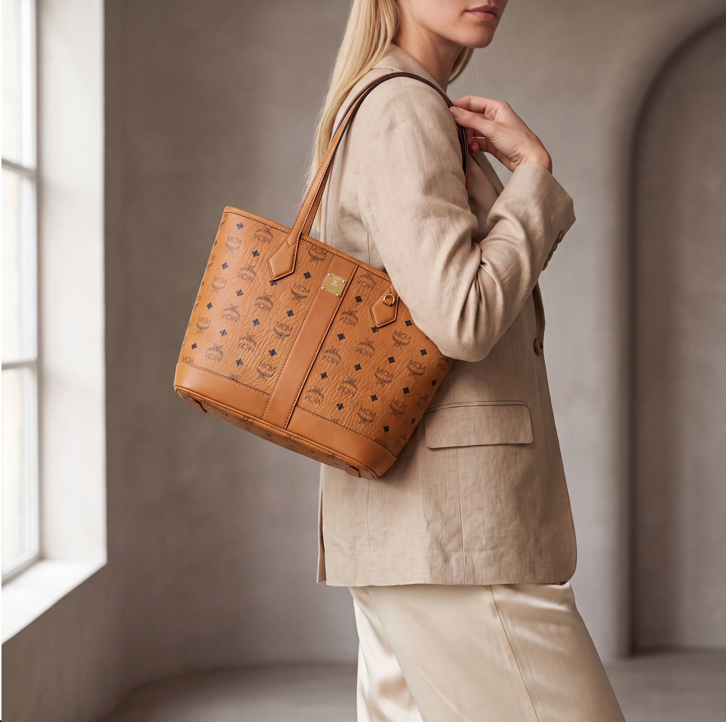 MCM Liz Shopper Small Cognac Neue Kollektion