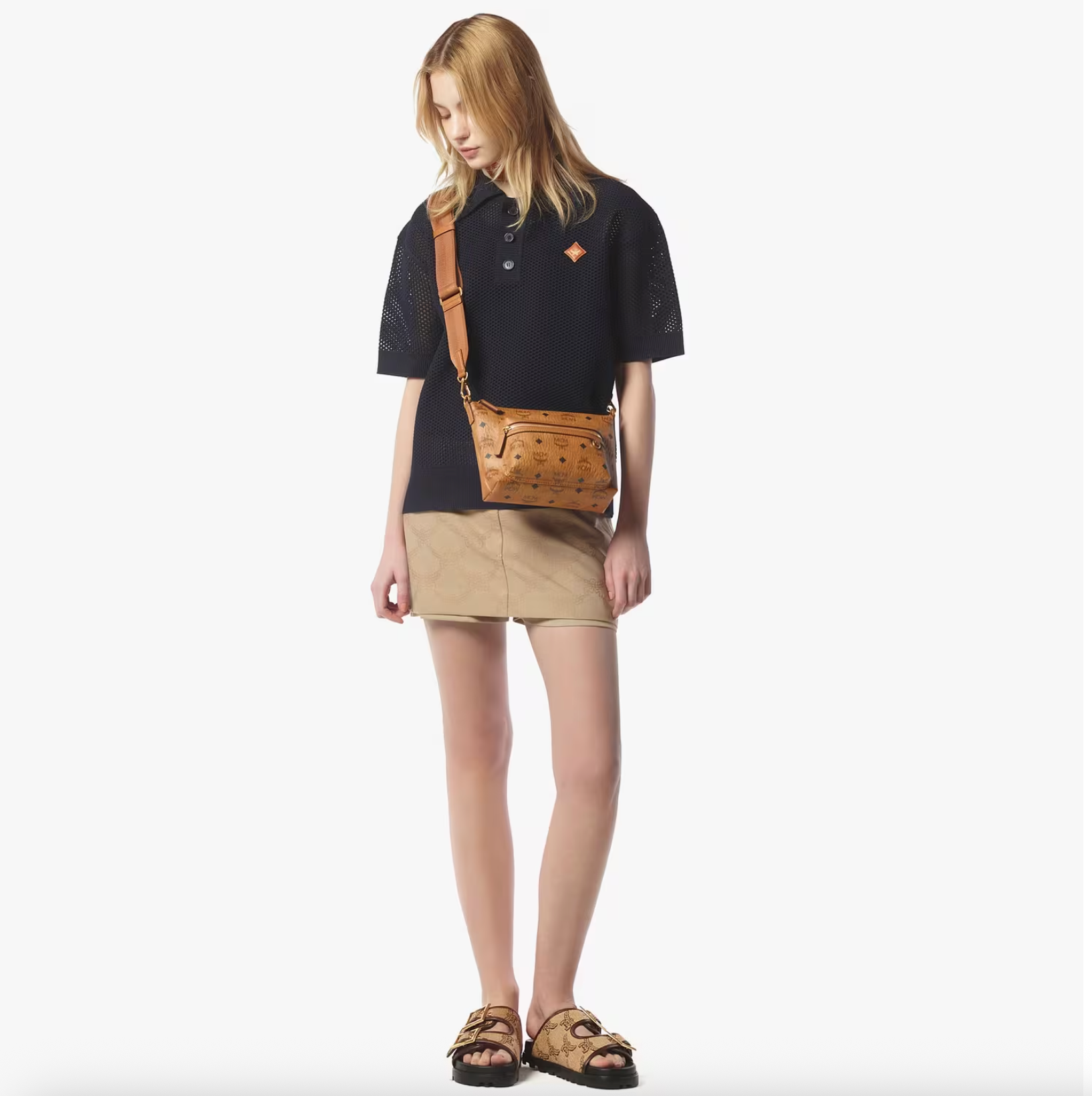 Mcm Aren Umhängetasche Cognac