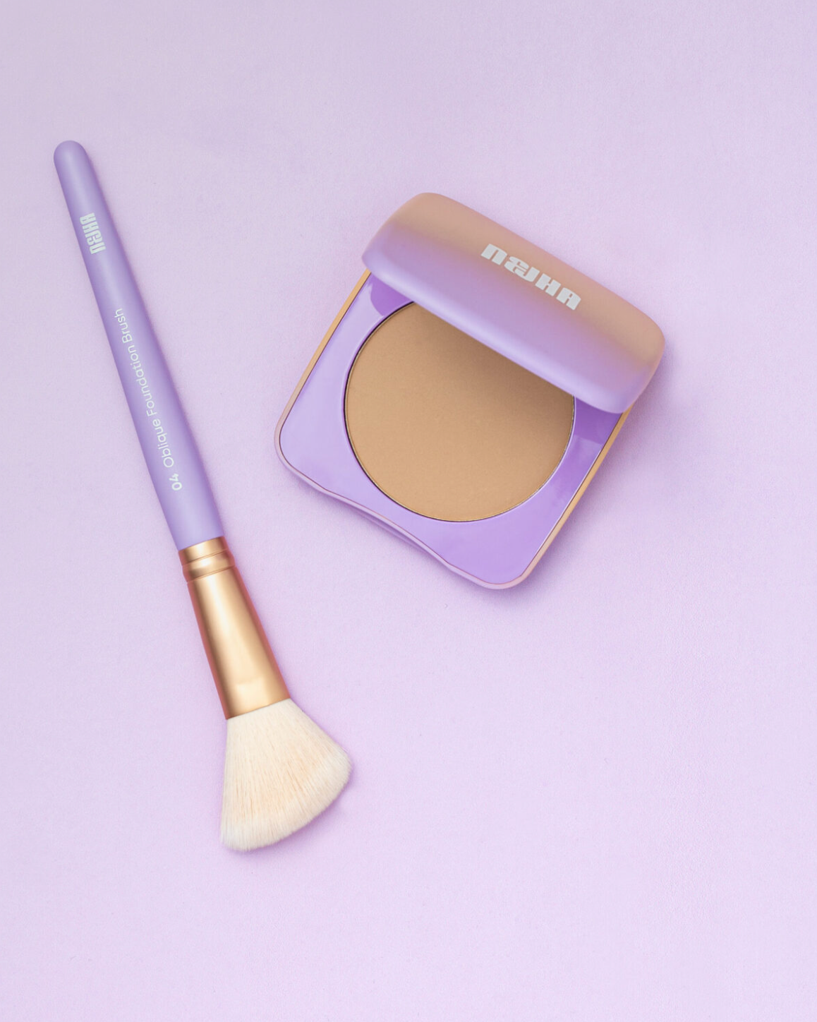 Nejha Beauty abgeschrägter Foundation Pinsel 04