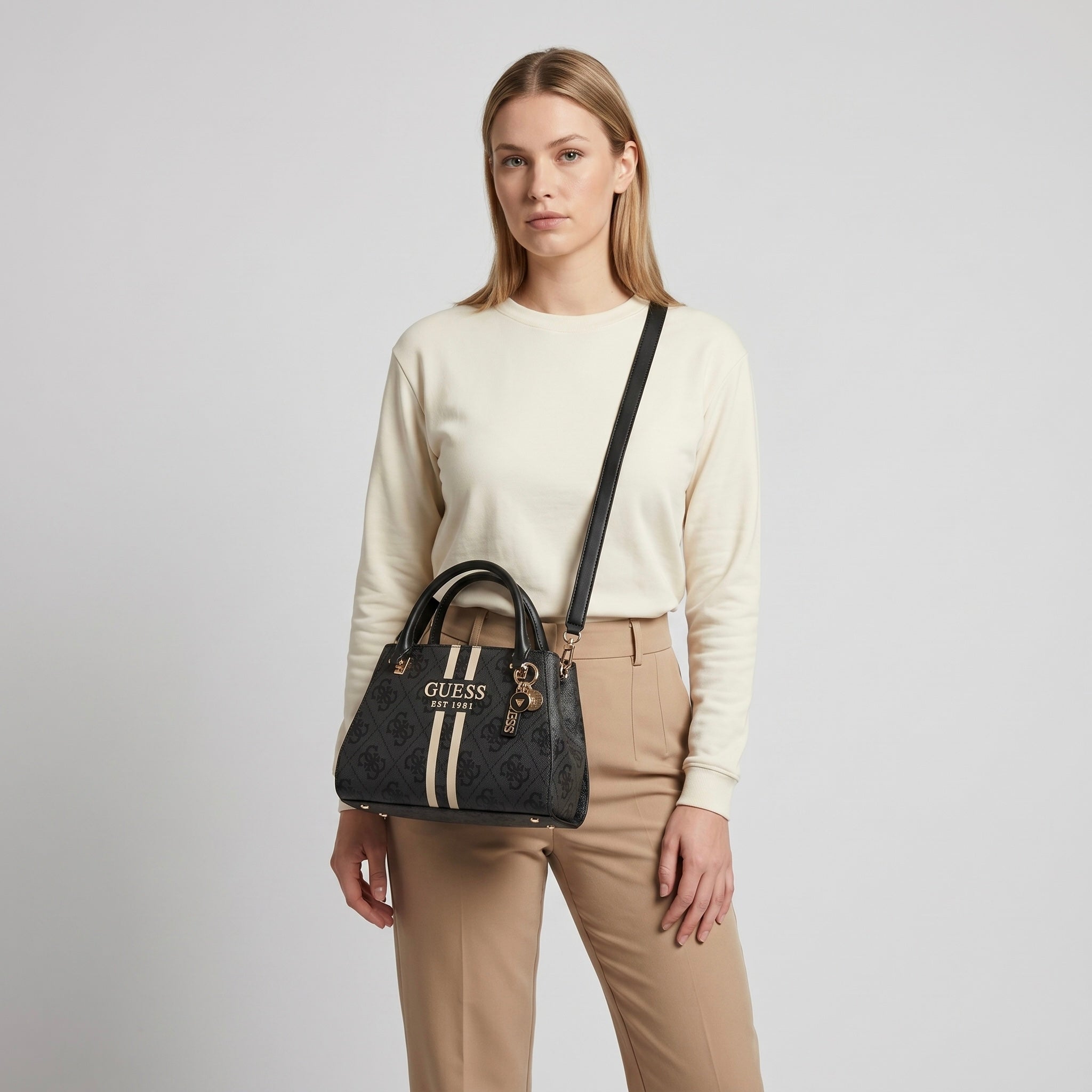 Guess Noelle Henkeltasche Coal Logo