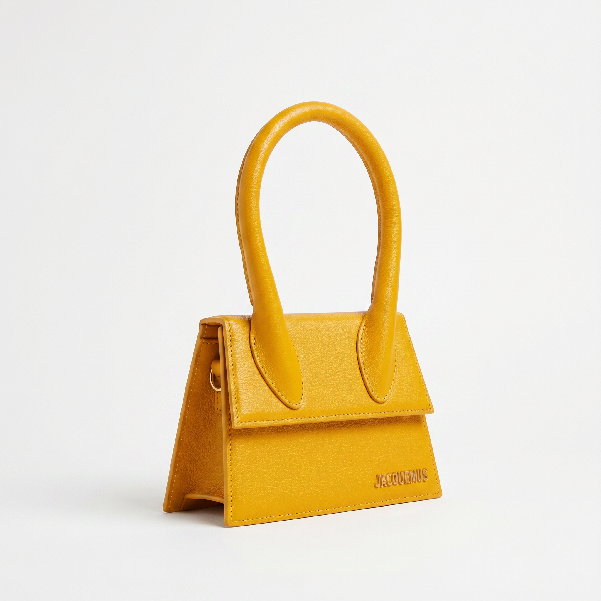 Jacquemus Le Chiquito Moyen orange