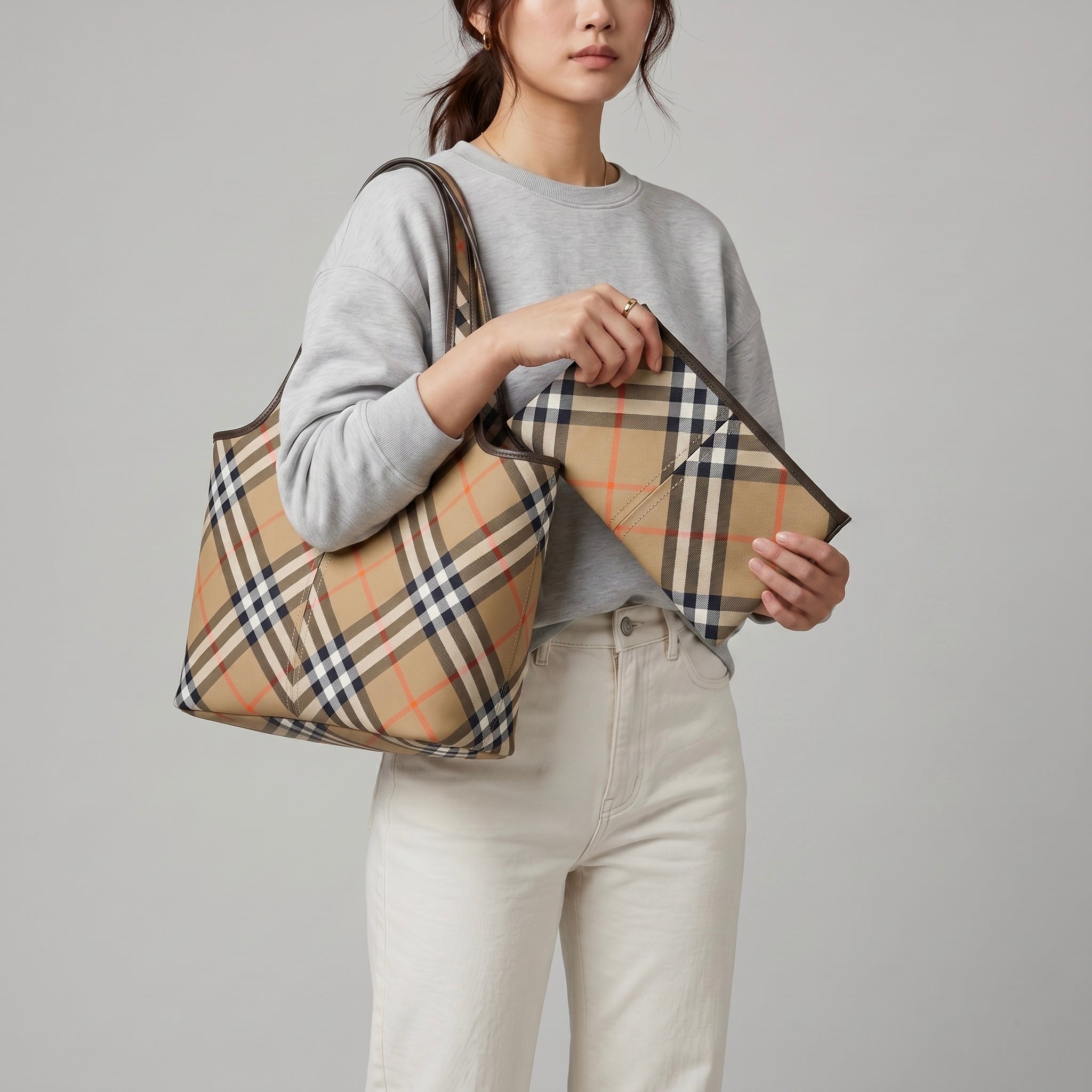 Burberry Tote Small