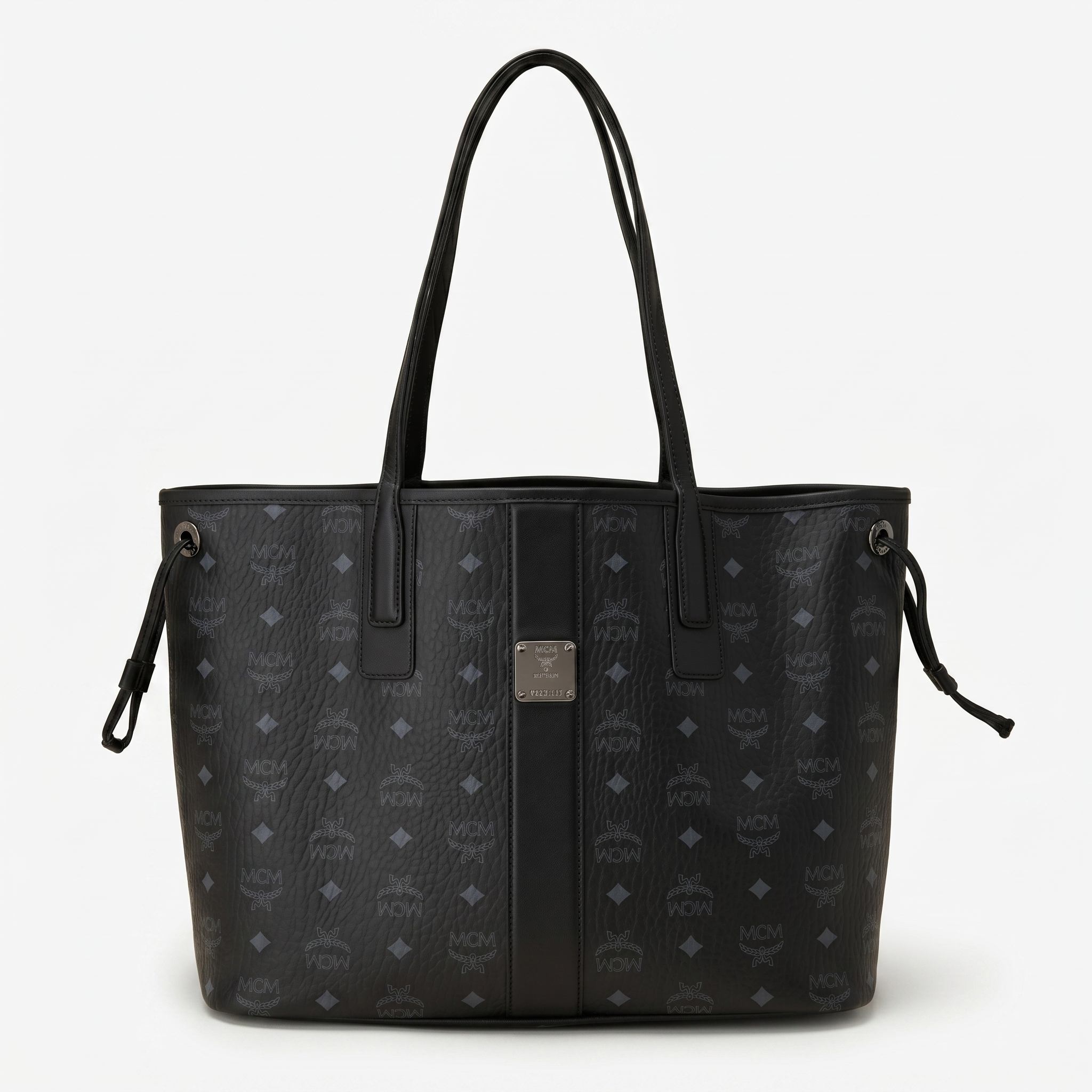 MCM Liz Wendeshopper Medium Black
