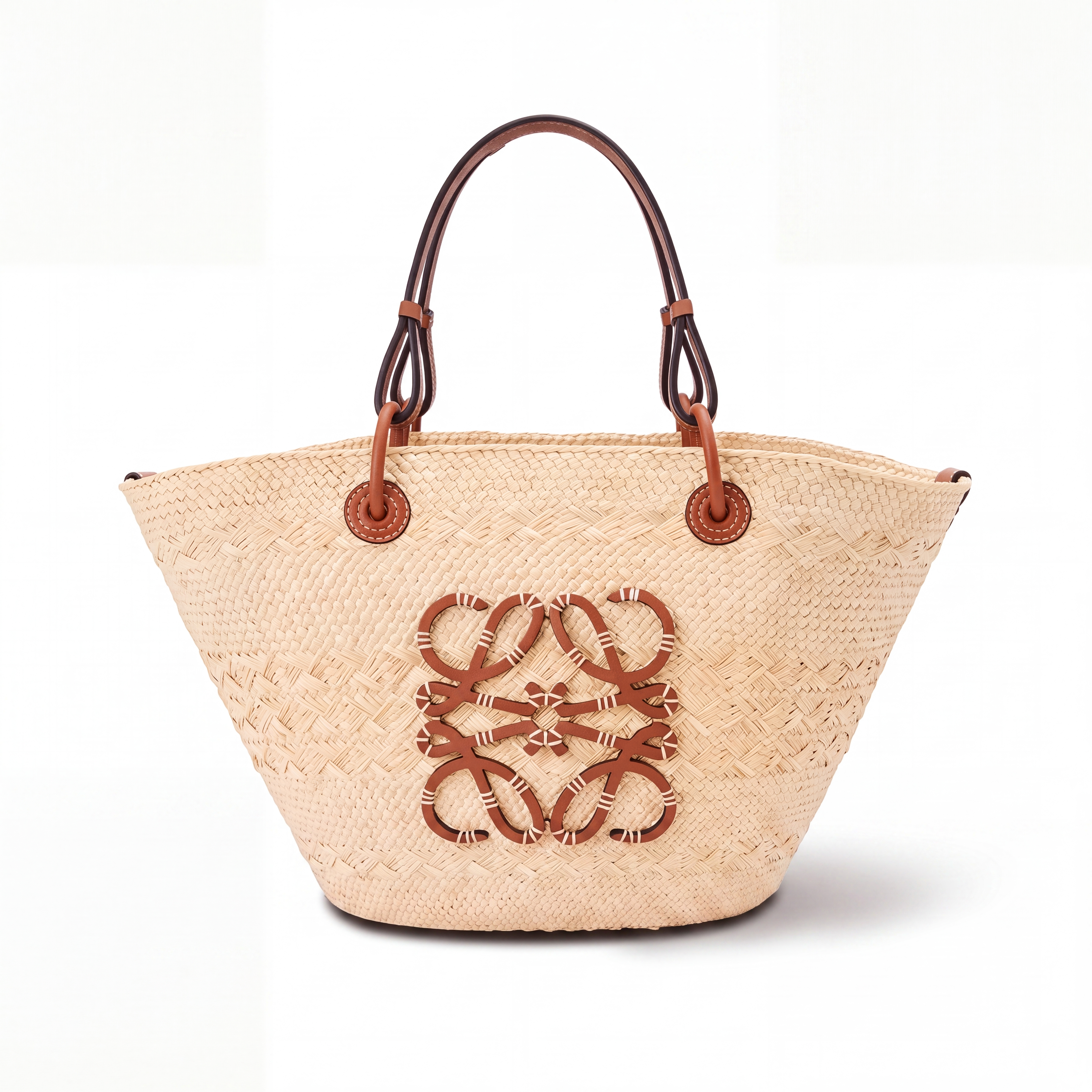Loewe Anagram Basket Bag Small aus Iraca Palme & Kalbsleder - Braun